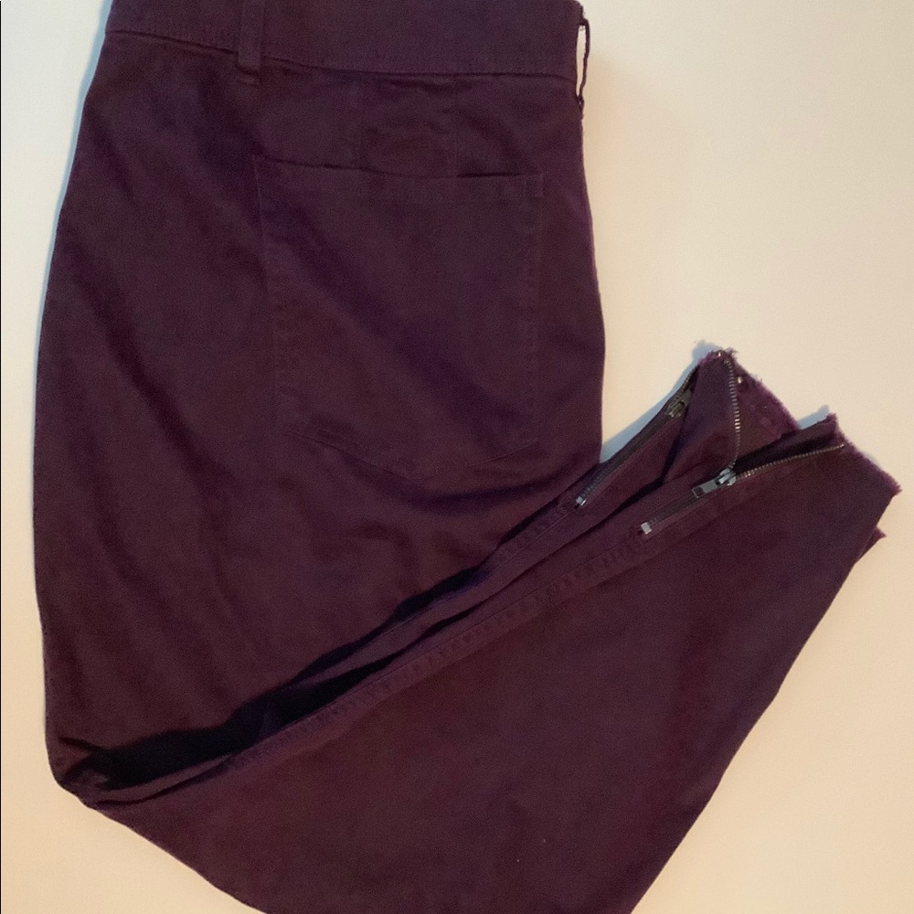 Lane Bryant Eggplant Capri Jeans w/ Zipper Accent